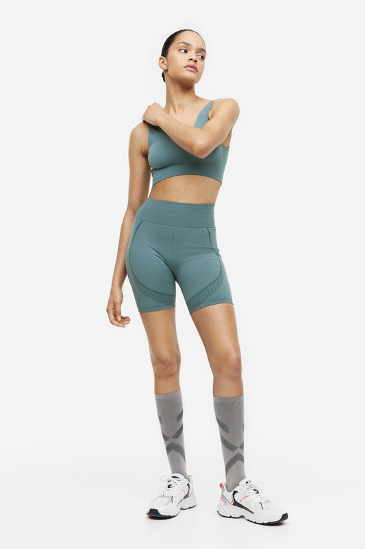 DryMove™ Seamless Shaping Sports Shorts